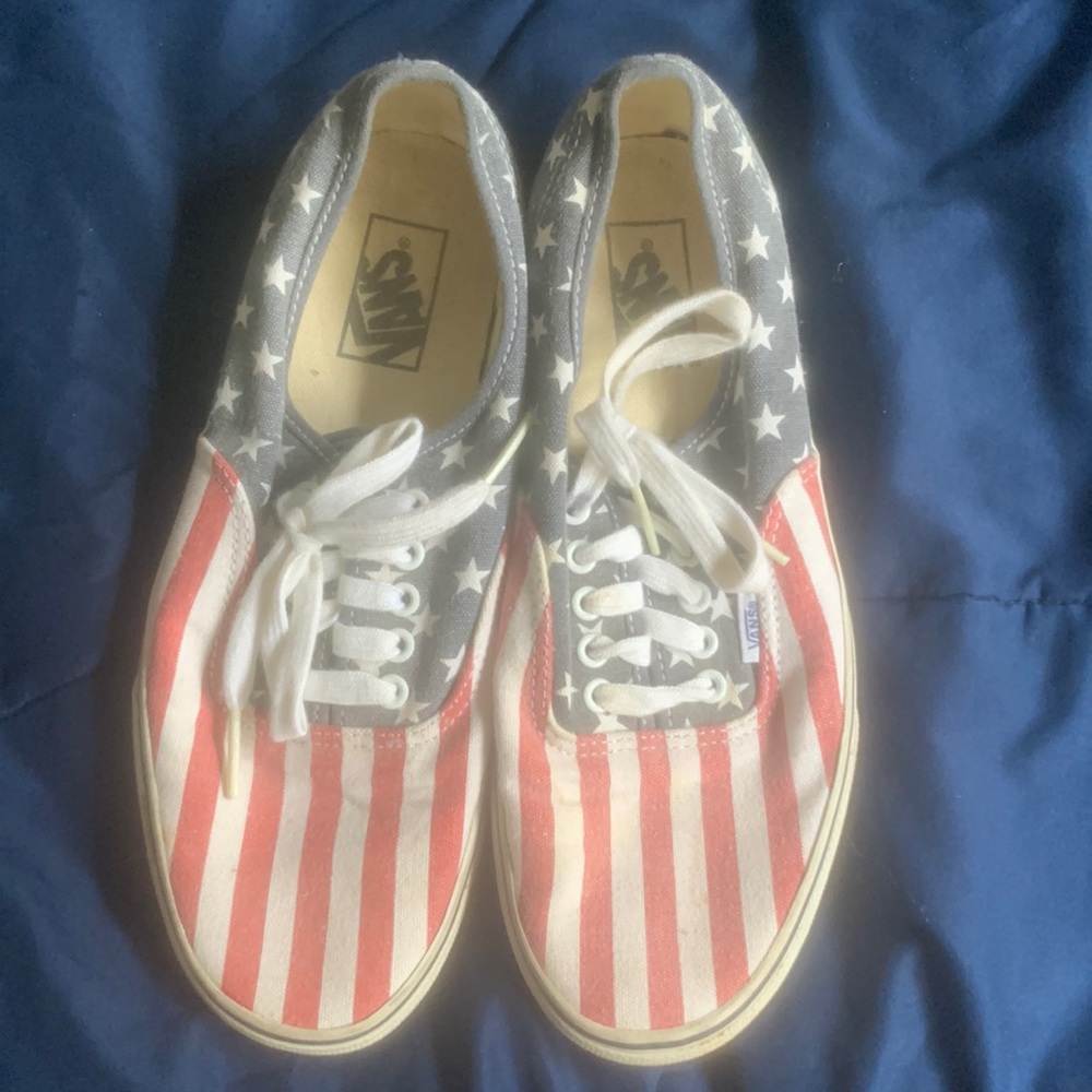 Vans - Men’s Size 9